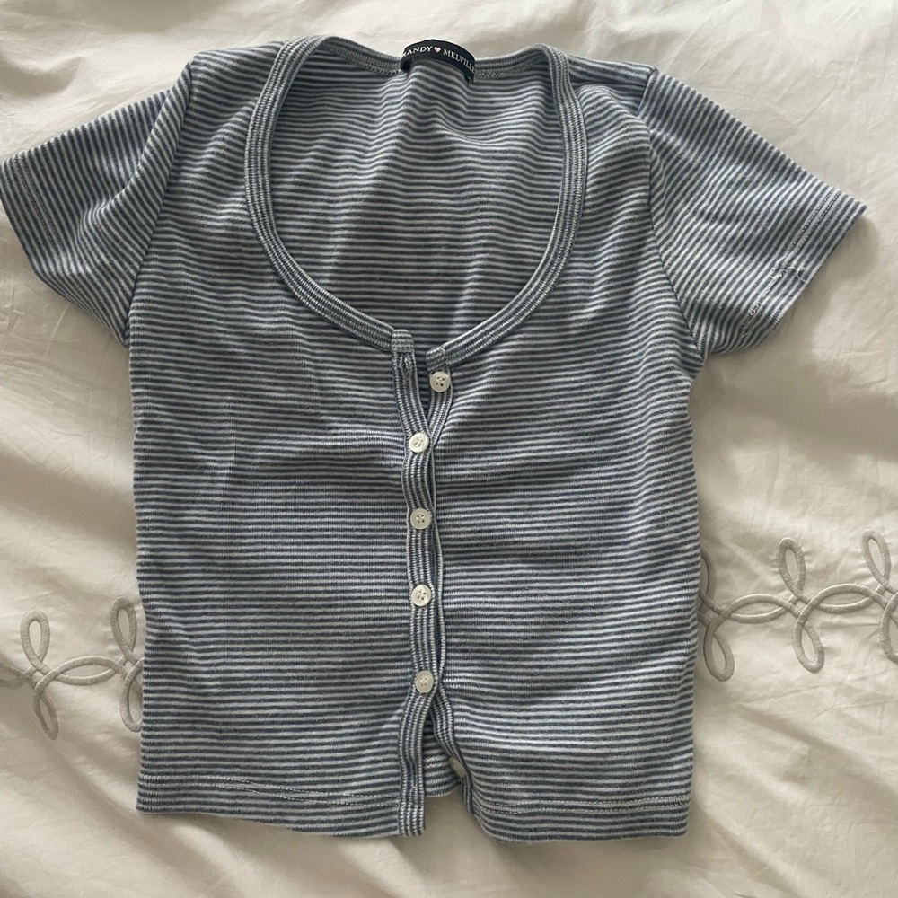 BRANDY MELVILLE CROP TOP